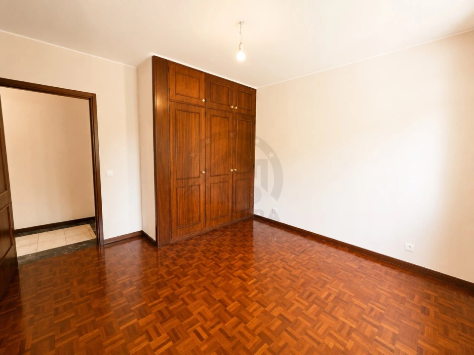 Apartamento T2 para Venda em São Martinho Foto 24