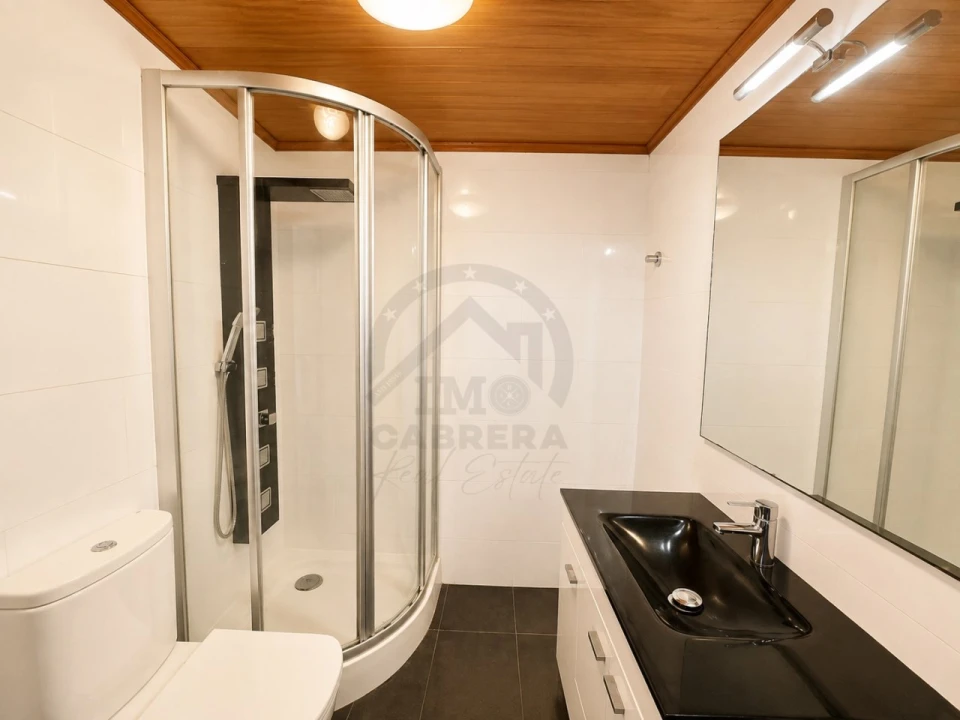 Apartamento T2 para Venda em São Martinho Foto 25