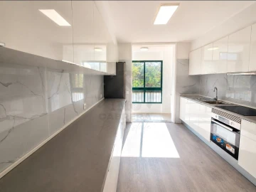 Apartamento T2 para Venda em São Martinho