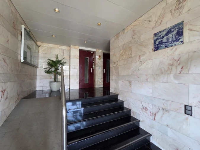 Apartamento T2 para Venda em São Martinho Foto 3