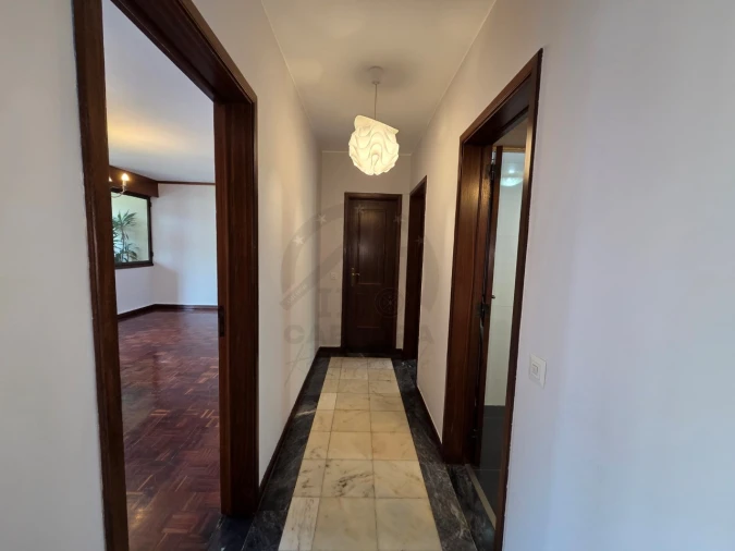 Apartamento T2 para Venda em São Martinho Foto 7
