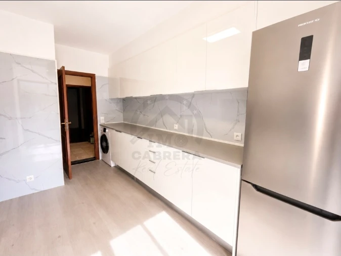 Apartamento T2 para Venda em São Martinho Foto 12