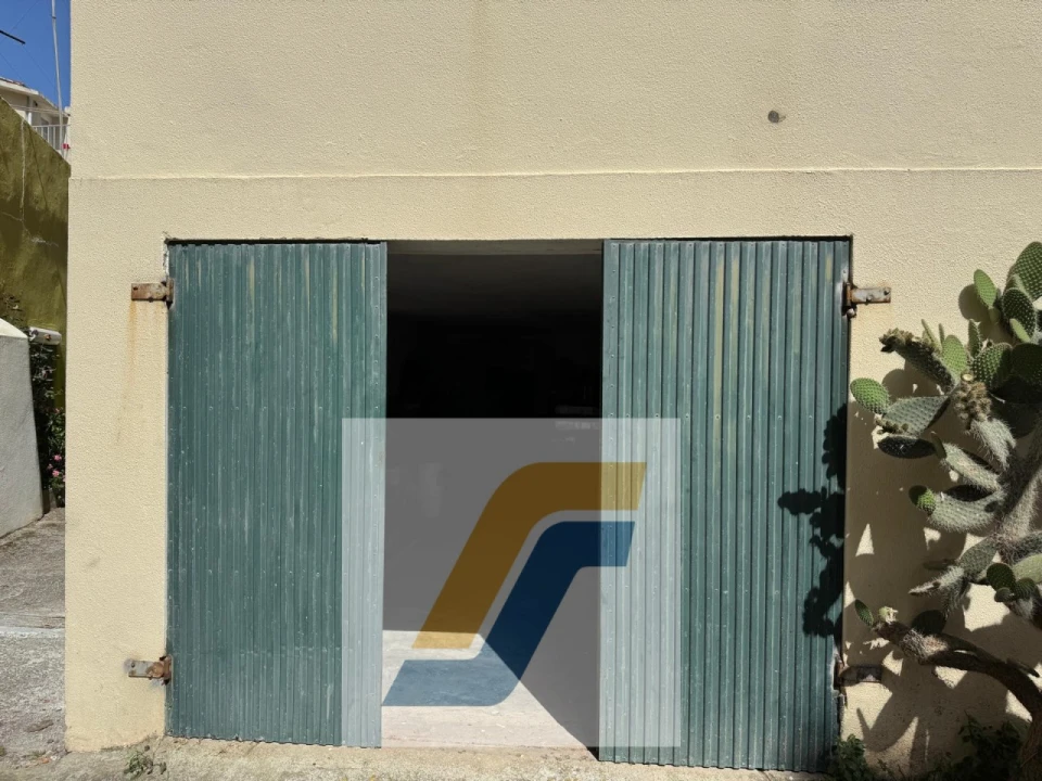 Garagem para Venda em Lourinhã e Atalaia Foto 1