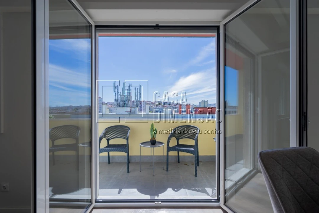 Apartamento T3 para Venda em Benfica Foto 1