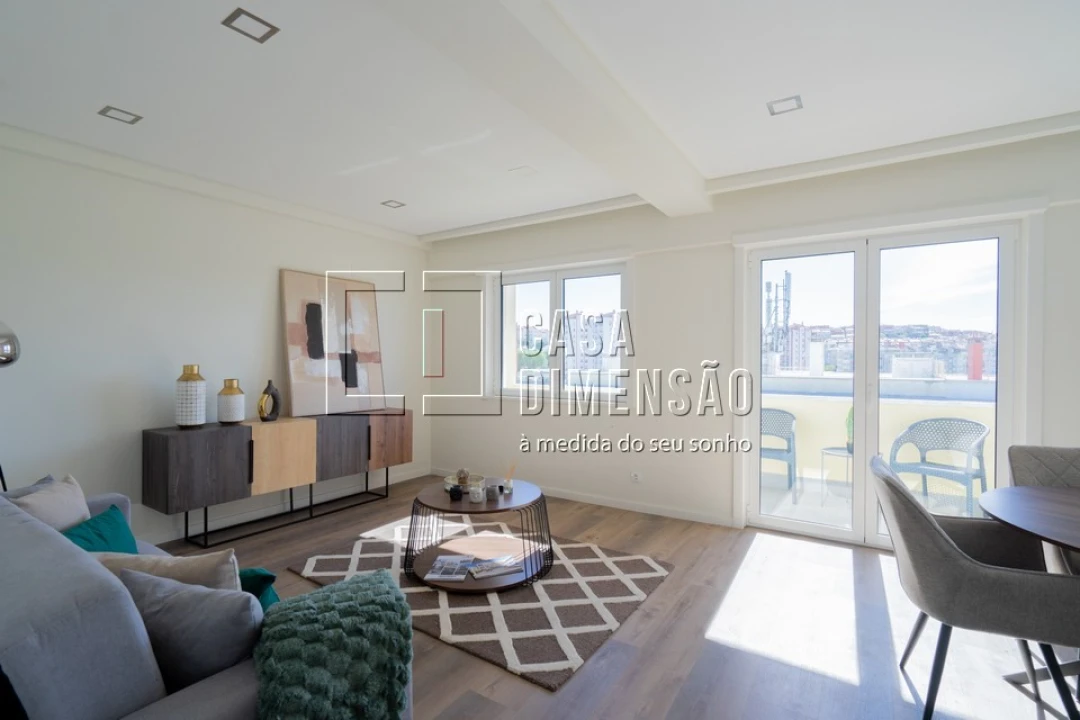 Apartamento T3 para Venda em Benfica Foto 4