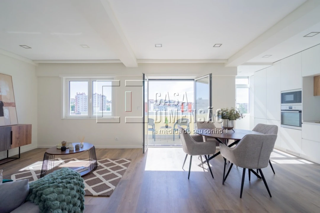 Apartamento T3 para Venda em Benfica Foto 8