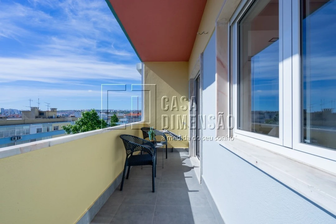 Apartamento T3 para Venda em Benfica Foto 22