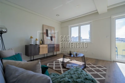 Apartamento T3 para Venda em Benfica