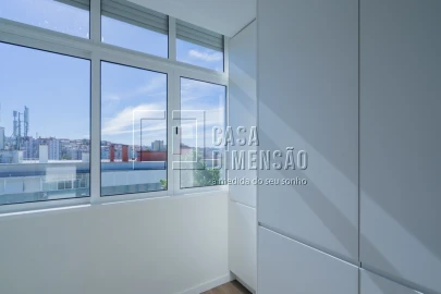 Apartamento T3 para Venda em Benfica