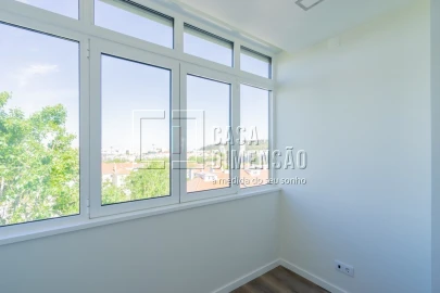 Apartamento T3 para Venda em Benfica