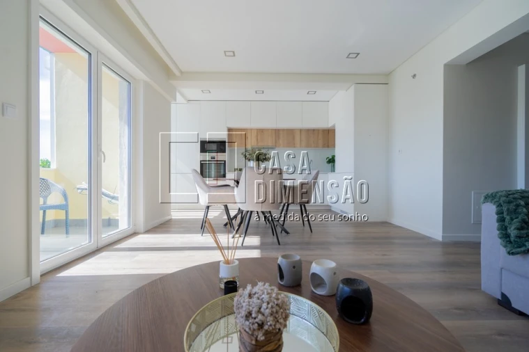 Apartamento T3 para Venda em Benfica Foto 13