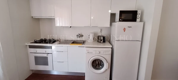Apartamento T1 para Arrendamento em Carcavelos e Parede