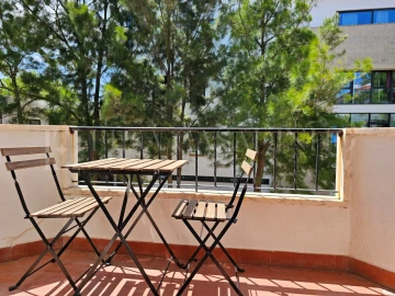 Apartamento T1 para Arrendamento em Carcavelos e Parede