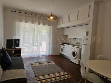 Apartamento T1 para Arrendamento em Carcavelos e Parede