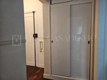 Apartamento T1 para Arrendamento em Carcavelos e Parede