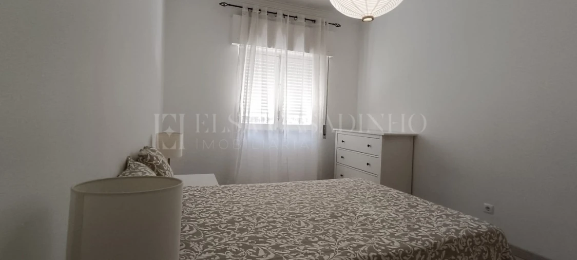 Apartamento T1 para Arrendamento em Carcavelos e Parede Foto 26