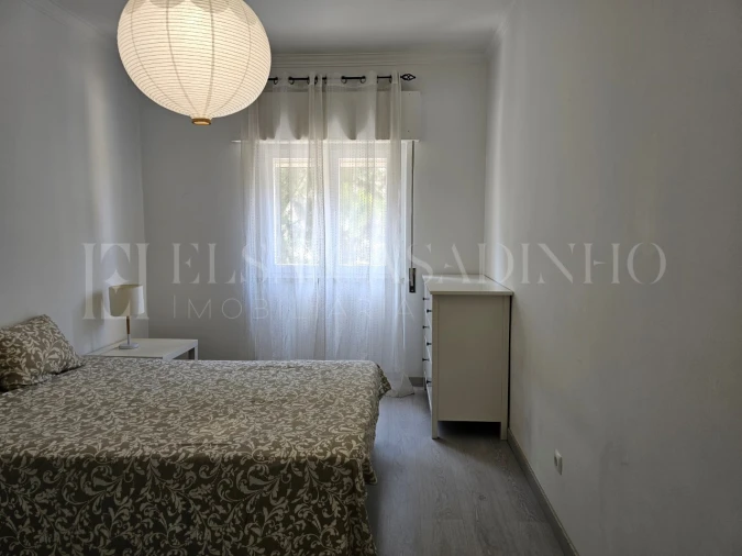 Apartamento T1 para Arrendamento em Carcavelos e Parede Foto 11