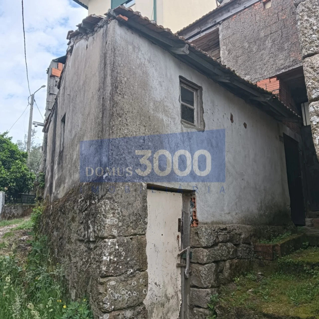 Moradia T2 para Venda em Mondrões Foto 6