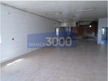 Loja para Venda em Sanfins do Douro