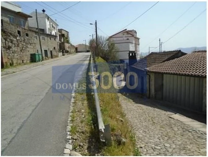 Loja para Venda em Sanfins do Douro Foto 4
