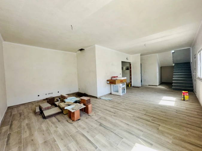 Moradia T4 para Venda em Pego Foto 2