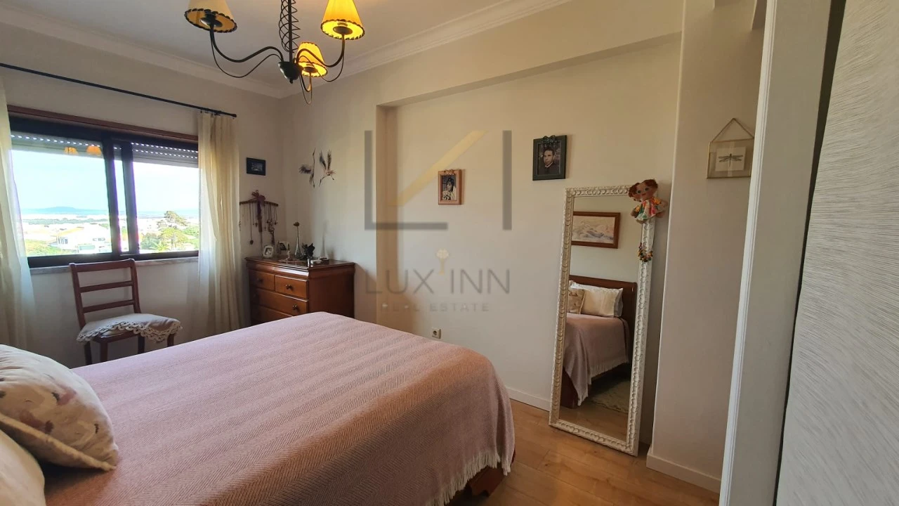 Apartamento T2 para Venda em Charneca de Caparica e Sobreda Foto 12