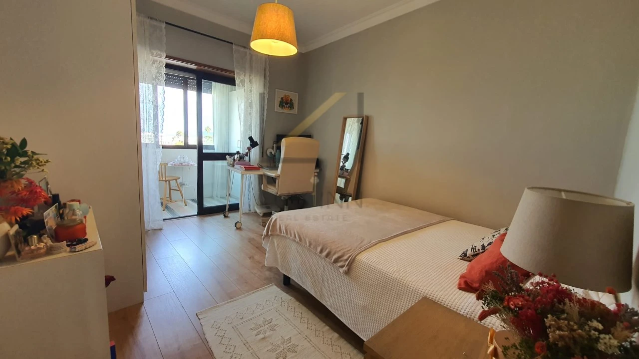 Apartamento T2 para Venda em Charneca de Caparica e Sobreda Foto 19
