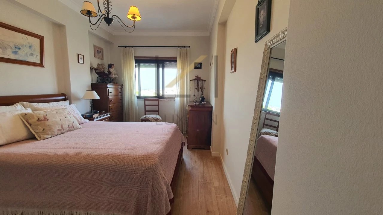 Apartamento T2 para Venda em Charneca de Caparica e Sobreda Foto 15