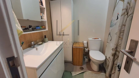 Apartamento T2 para Venda em Charneca de Caparica e Sobreda