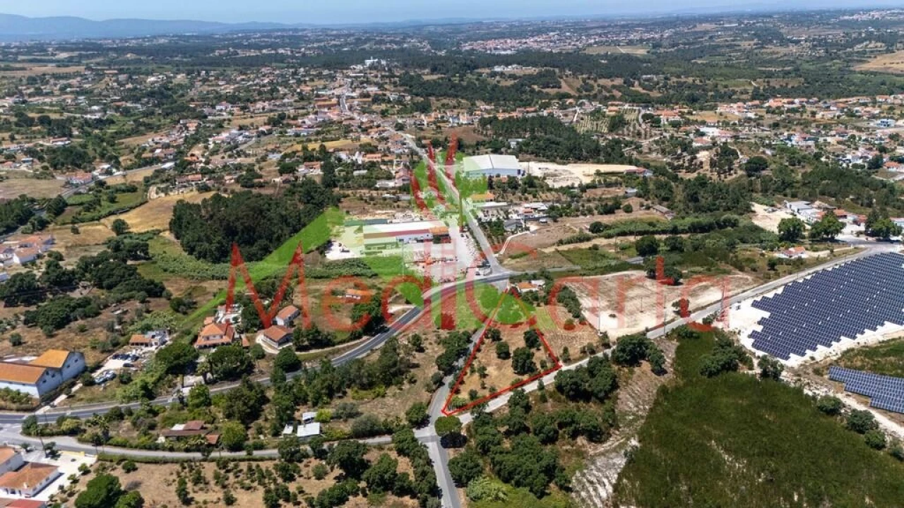 Terreno para Venda em Vale da Pedra Foto 7