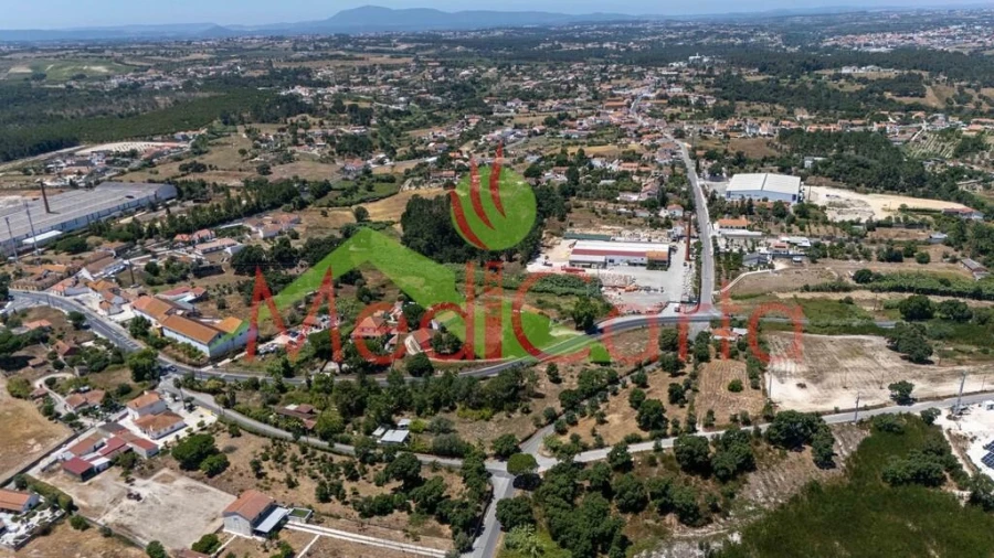 Terreno para Venda em Vale da Pedra Foto 8
