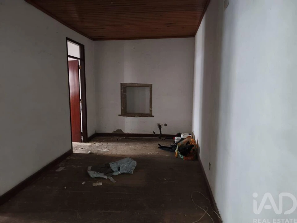 Moradia T5 para Venda em São Pedro de Tomar Foto 1