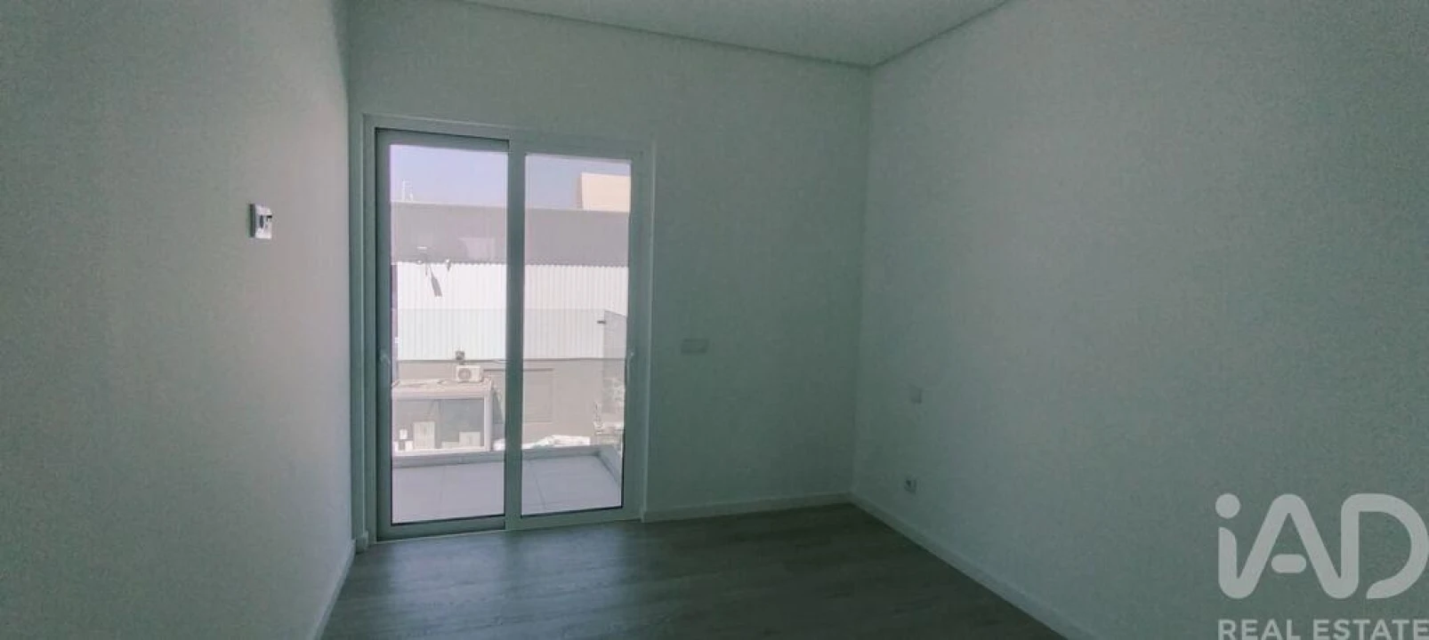Apartamento T3 para Arrendamento em Loule (São Sebastião) Foto 9