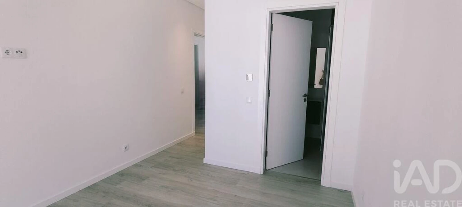 Apartamento T3 para Arrendamento em Loule (São Sebastião) Foto 23