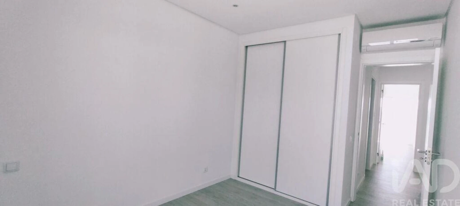 Apartamento T3 para Arrendamento em Loule (São Sebastião) Foto 10