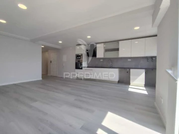 Apartamento T4 para Venda em Amora
