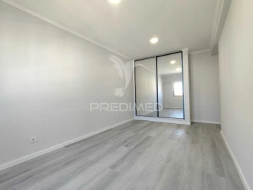 Apartamento T4 para Venda em Amora