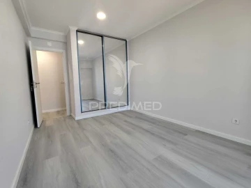 Apartamento T4 para Venda em Amora