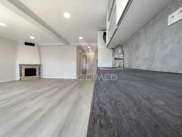 Apartamento T4 para Venda em Amora