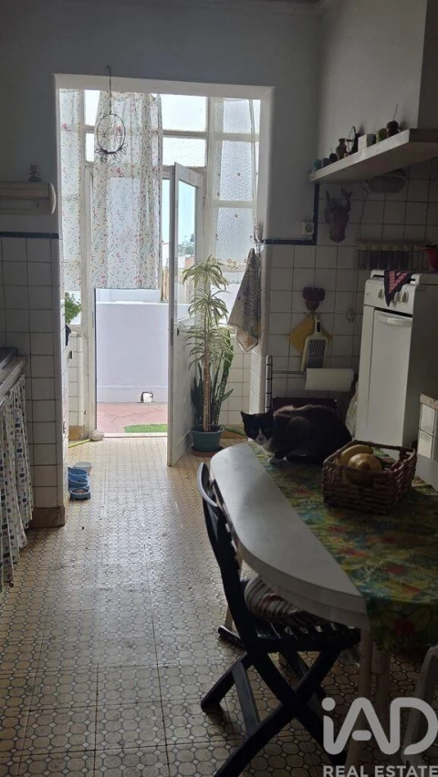 Apartamento T4 para Venda em Alhandra, São João dos Montes e Calhandriz