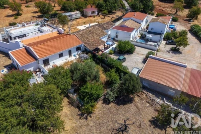 Moradia T4 para Venda em Conceição e Estoi