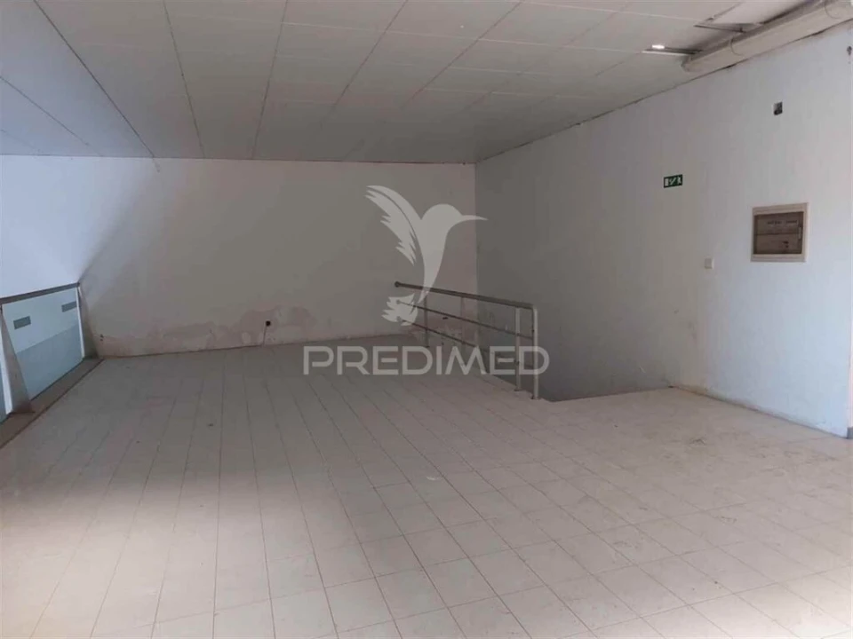 Armazém para Venda em Silvalde Foto 15