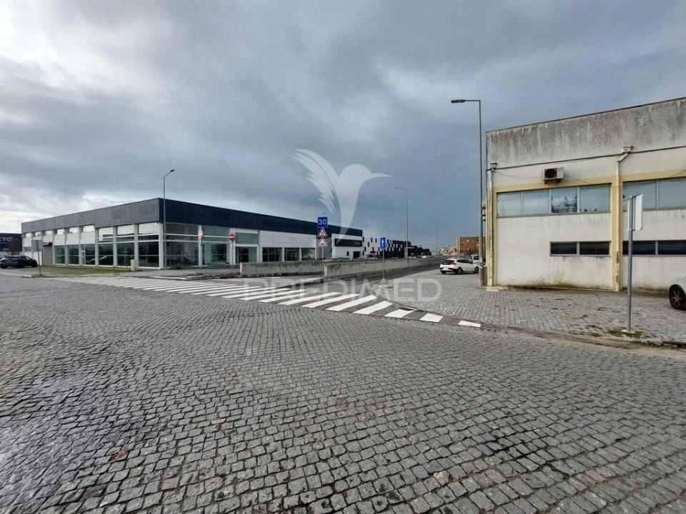 Armazém para Venda em Silvalde Foto 3
