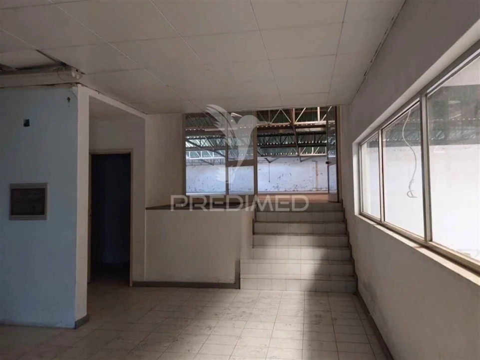 Armazém para Venda em Silvalde Foto 16