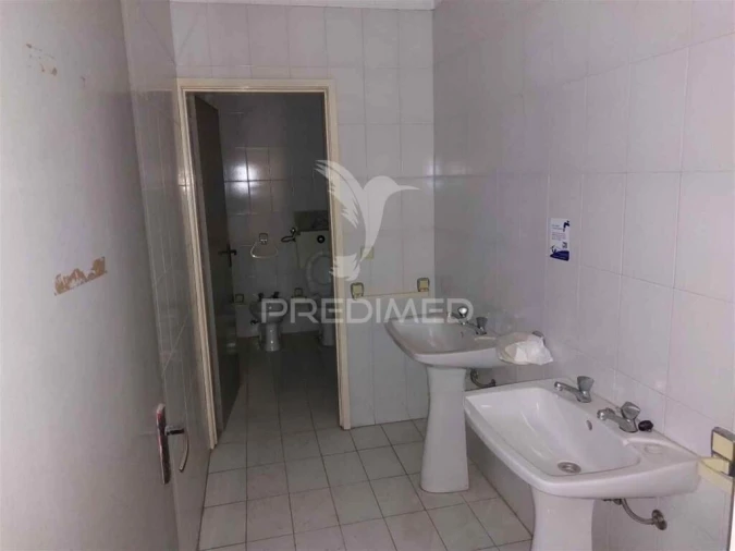 Armazém para Venda em Silvalde Foto 17