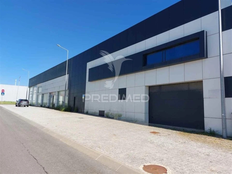 Armazém para Venda em Silvalde Foto 1