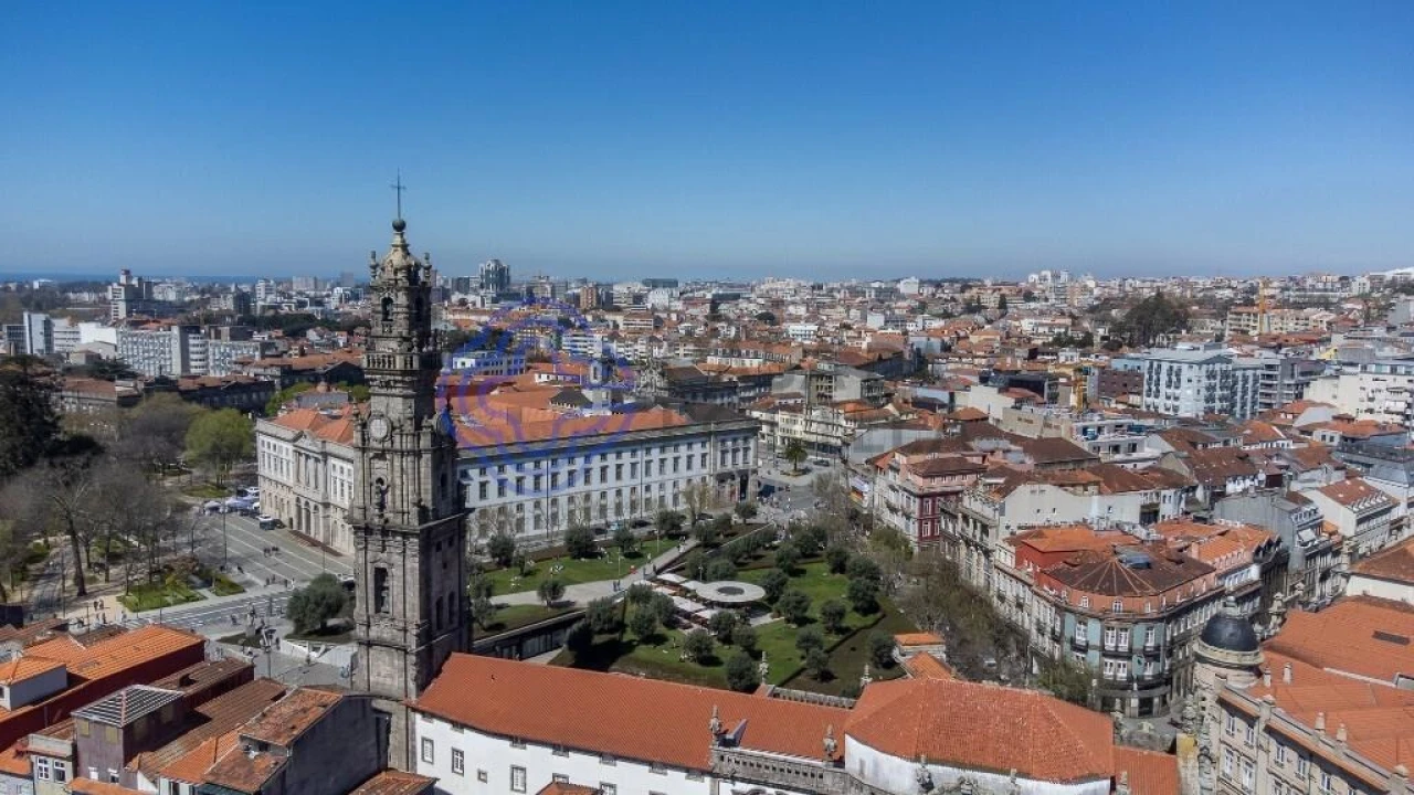 Escritório para Venda em Cedofeita, Santo Ildefonso, Sé, Miragaia, São Nicolau e Vitória Foto 25