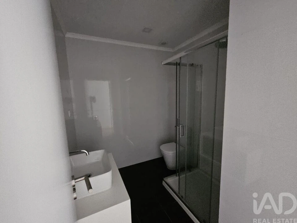 Apartamento T2 para Venda em Loures Foto 17
