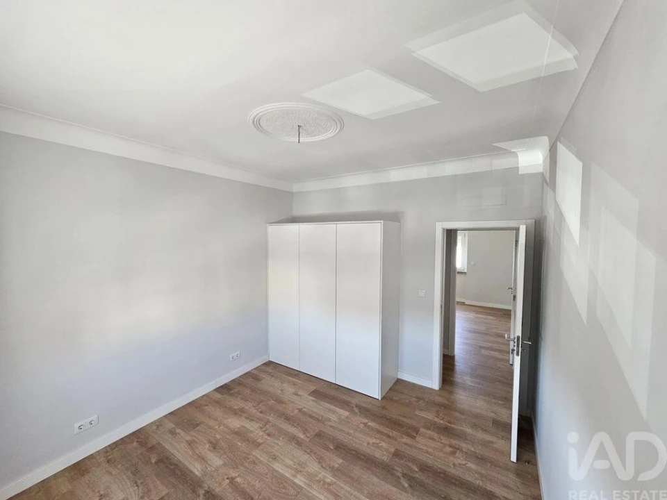 Apartamento T2 para Venda em Loures Foto 22
