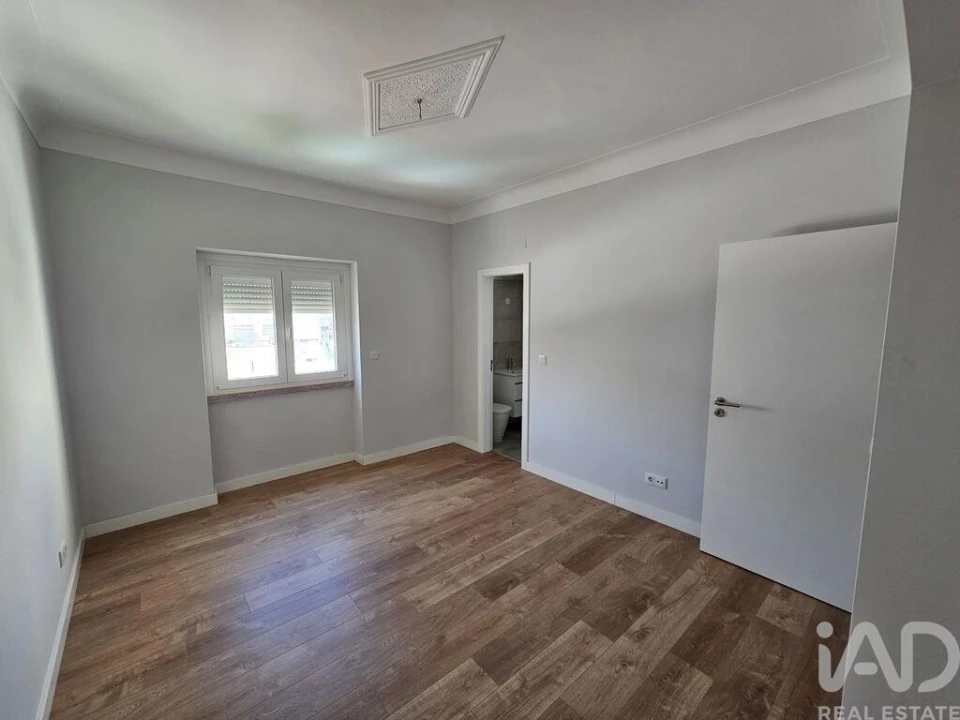 Apartamento T2 para Venda em Loures Foto 19